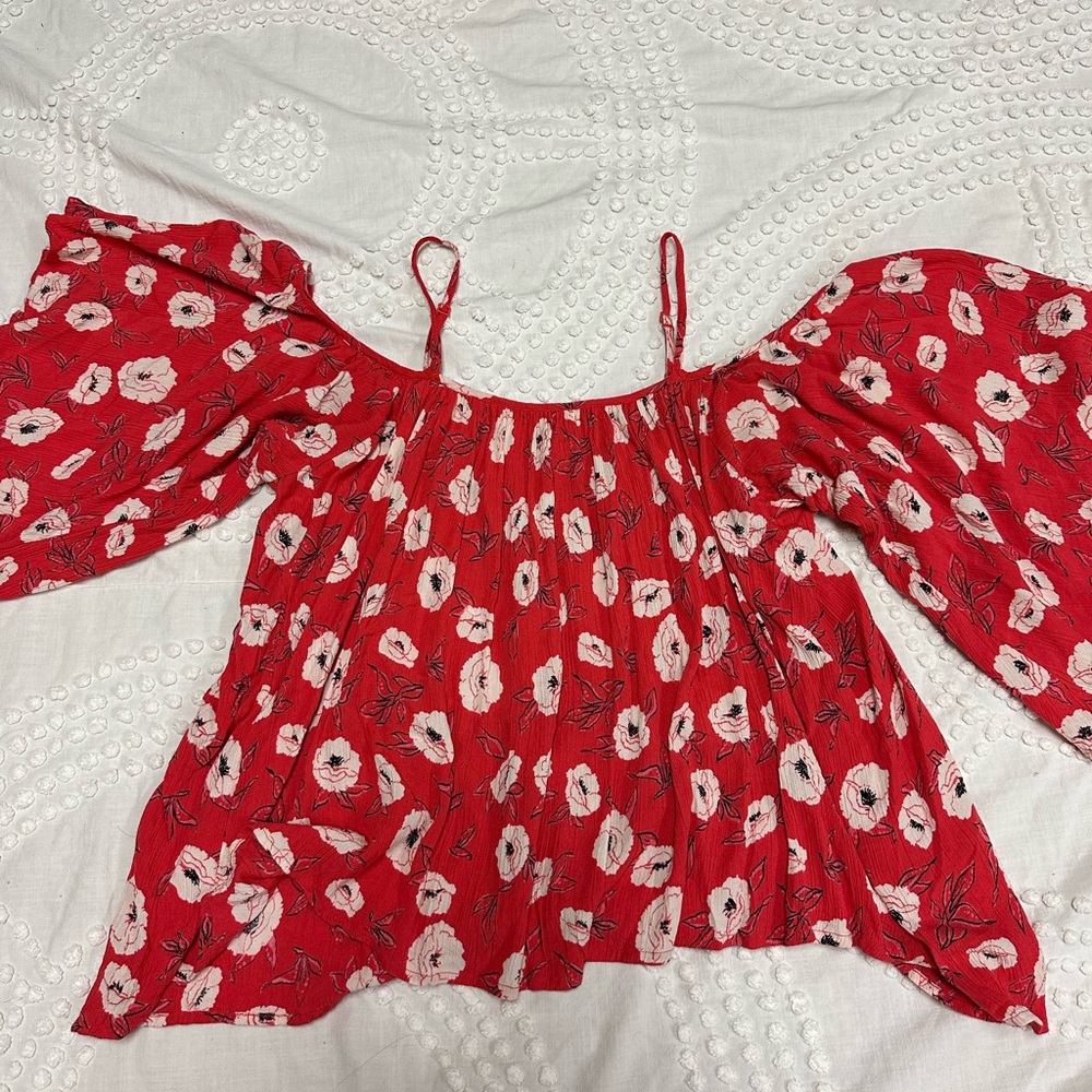 Coral off the shoulder Billabong shirt